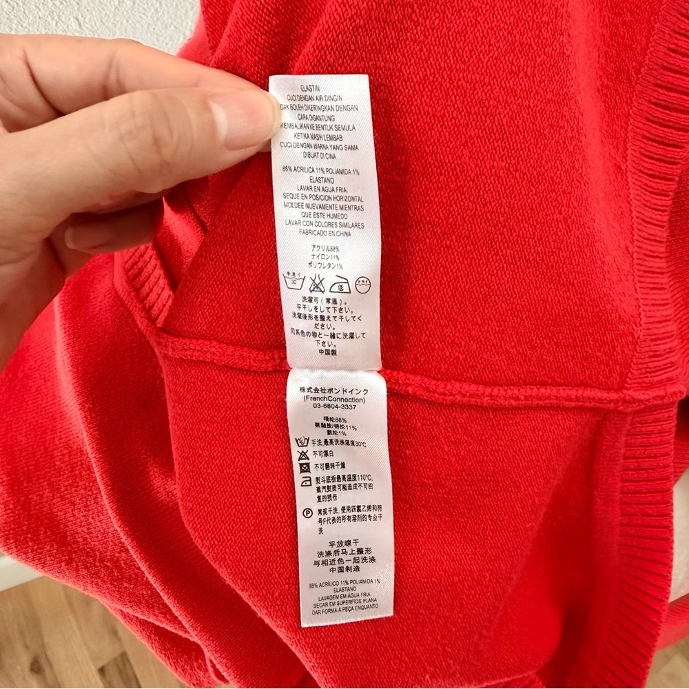 Women’s long sleeved French Connection sweater the color is orange’ish/red - Picture 8 of 10